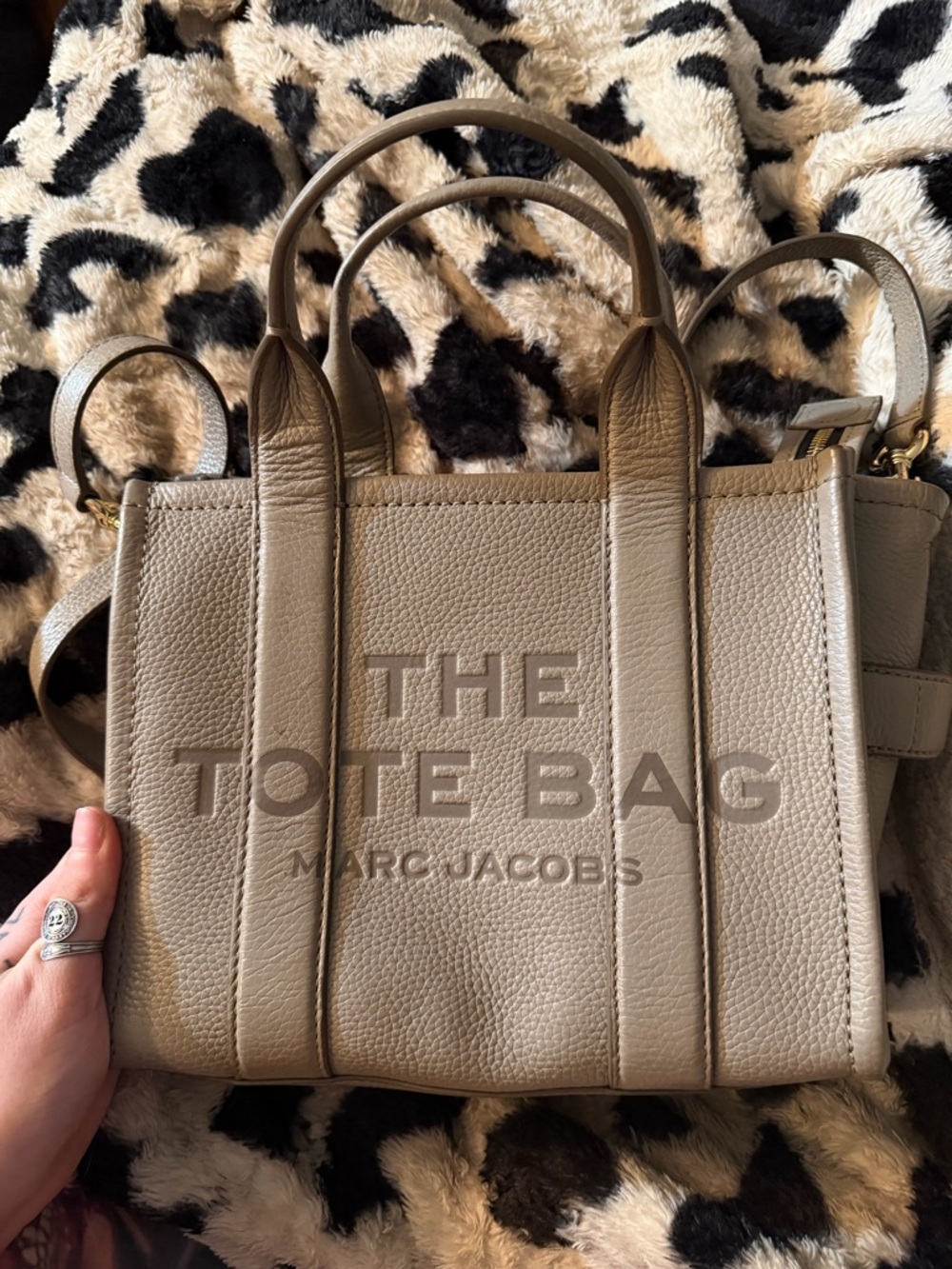 Marc Jacobs The Tote Bag in Cement